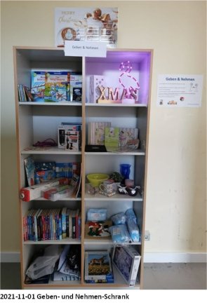 Photo of the take and give cabinet